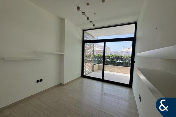 Prime location | Bright unit | Spacious